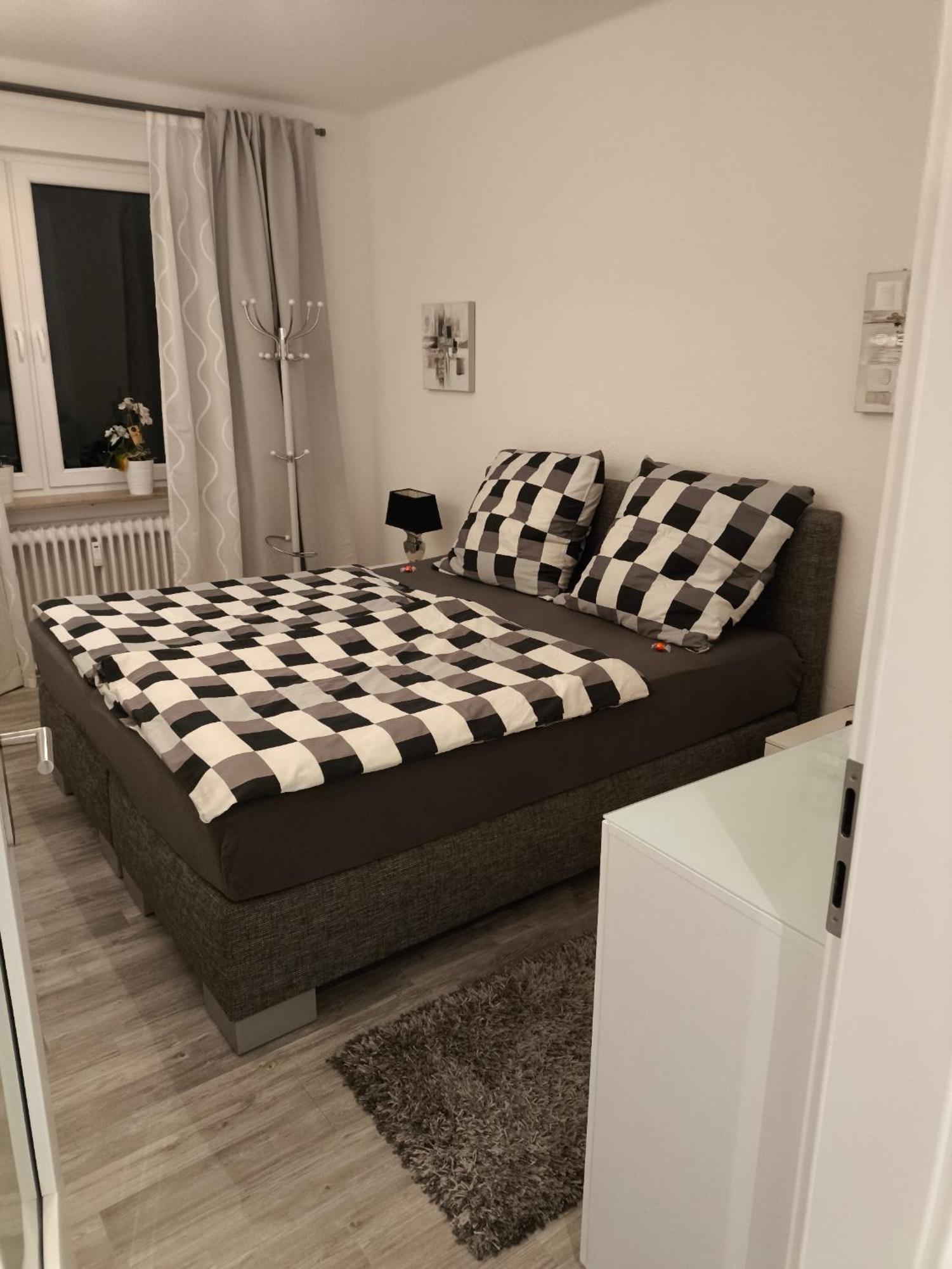 Premium Ferienwohnung "Christine ", Zentrale Ruhige Stadtlage 100 Qm Ebenerdige Dusche Terasse Kaminofen Zweibrücken Dış mekan fotoğraf